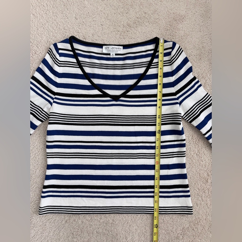 St. John Collection Striped V Neck Long Sleeve Top Bell Cuffs Women's Size 10 - Picture 7 of 8